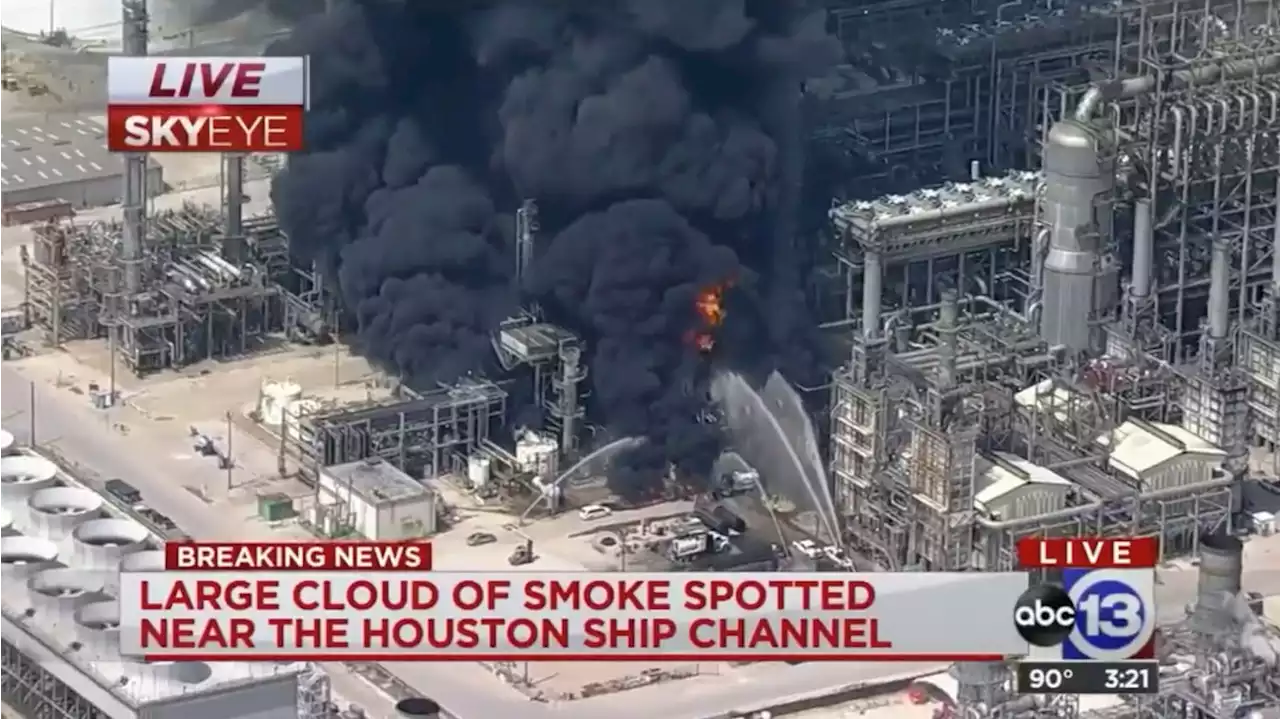 WATCH: Massive Blaze Breaks Out at Houston Chemical Plant