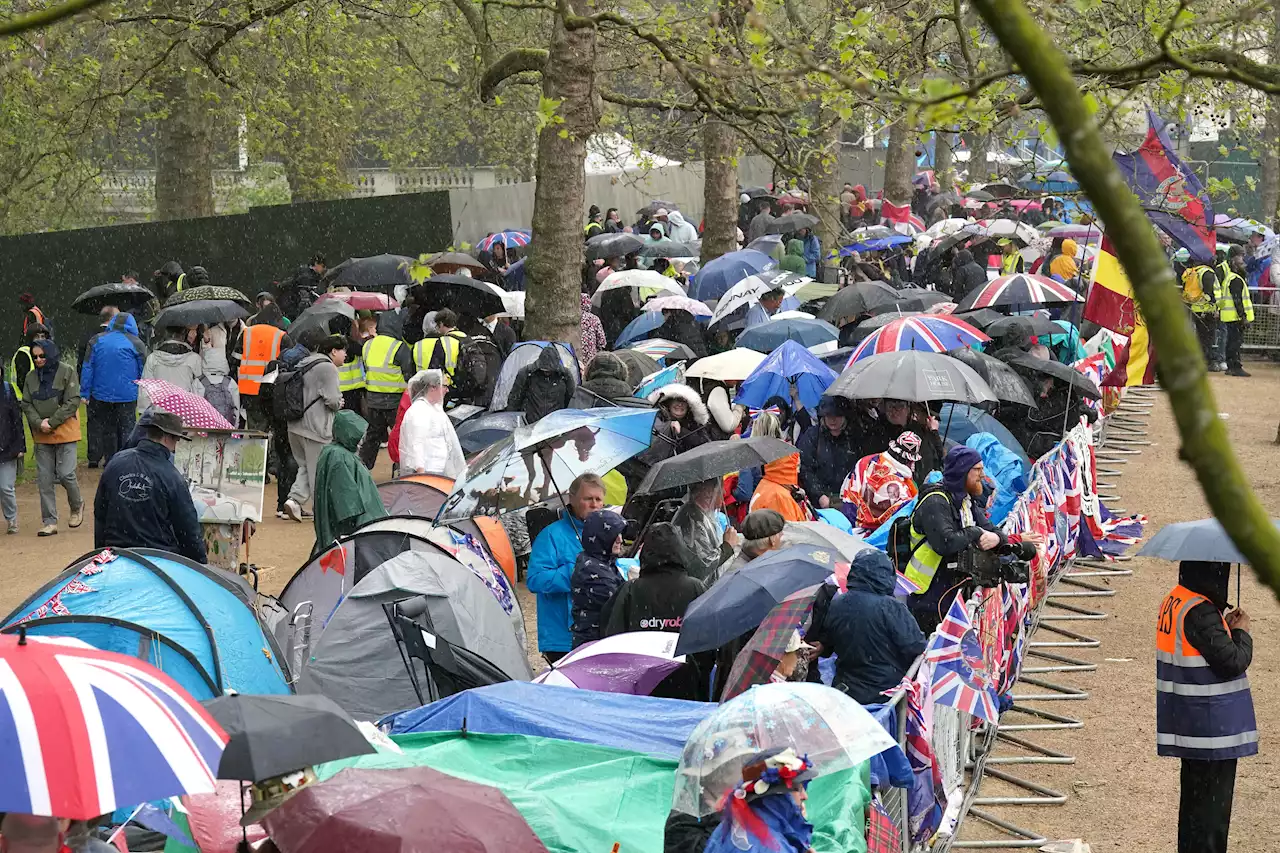 Coronation weather forecast: Fears flypast could be cancelled as Met Office predicts showers in London