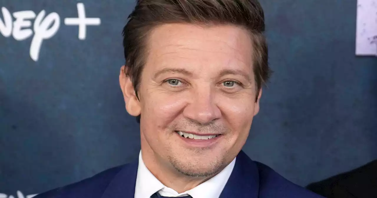 Jeremy Renner shows off his ‘miraculous’ body in new workout video