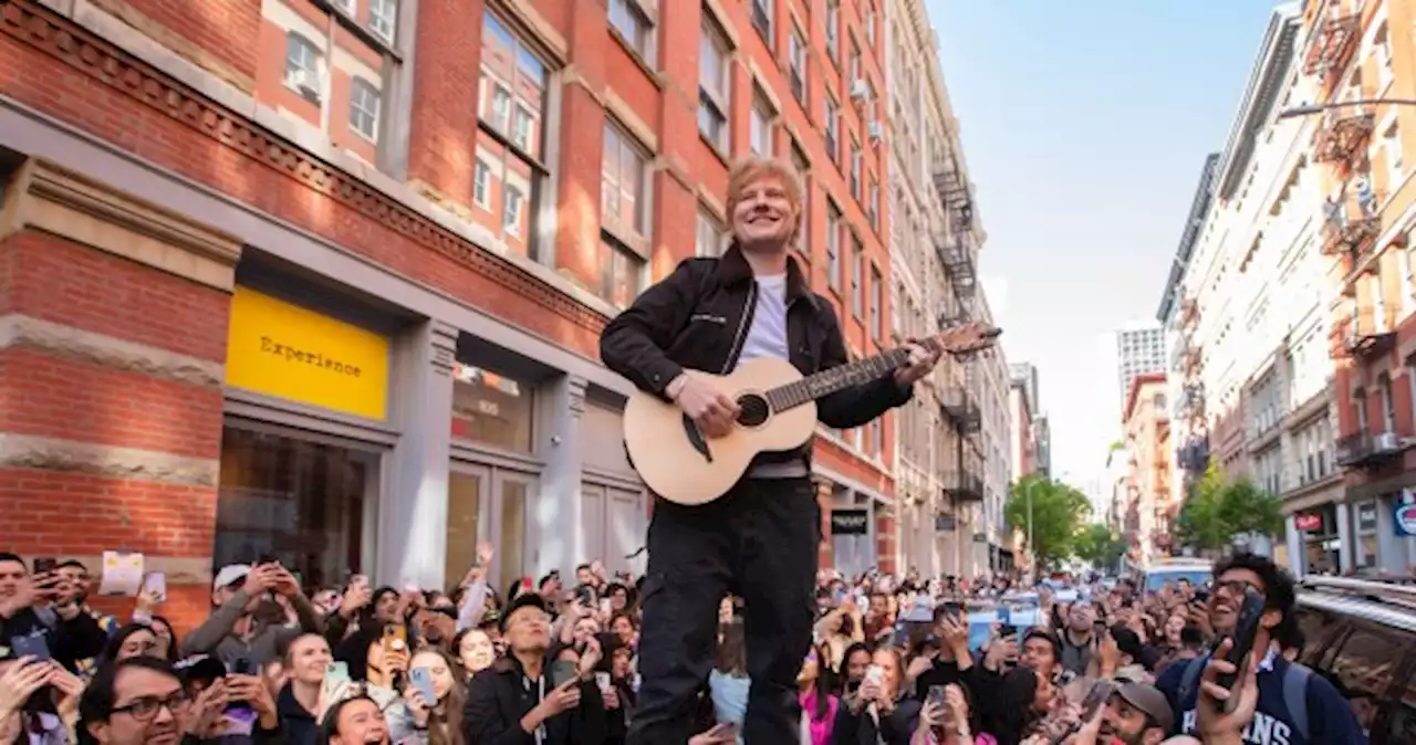 Ed Sheeran serenades public in impromptu performance on New York streets