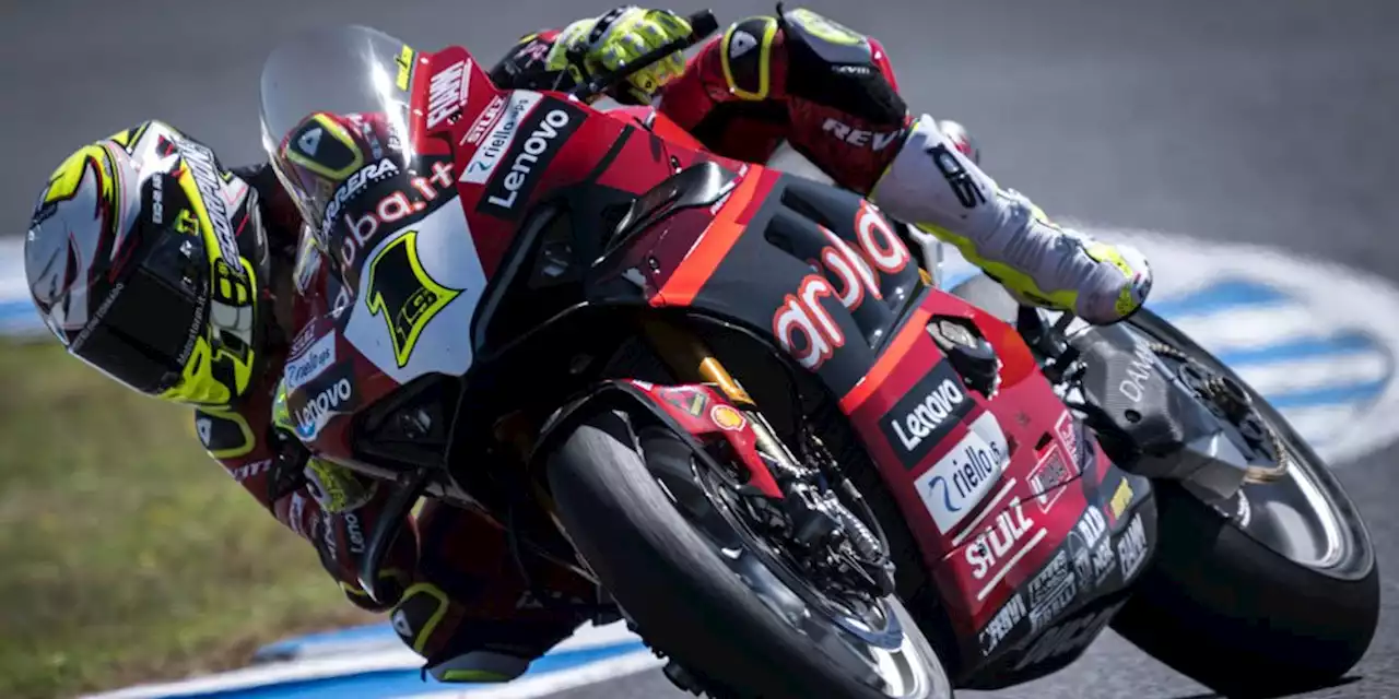 Hasil Race 2 WorldSBK Catalunya: Alvaro Bautista Cetak Hattrick di Rumah Sendiri - Bola.net