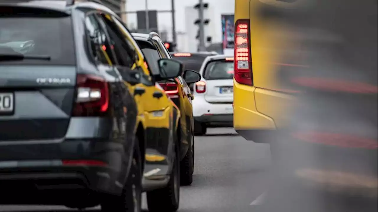 Verkehrssenatorin Schreiner lehnt generelles Tempolimit 30 in Berlin ab