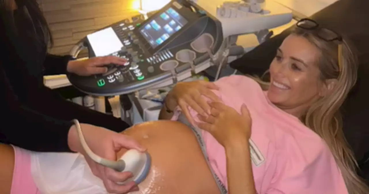 Love Island's Laura Anderson visits Glasgow clinic and gives pregnancy update