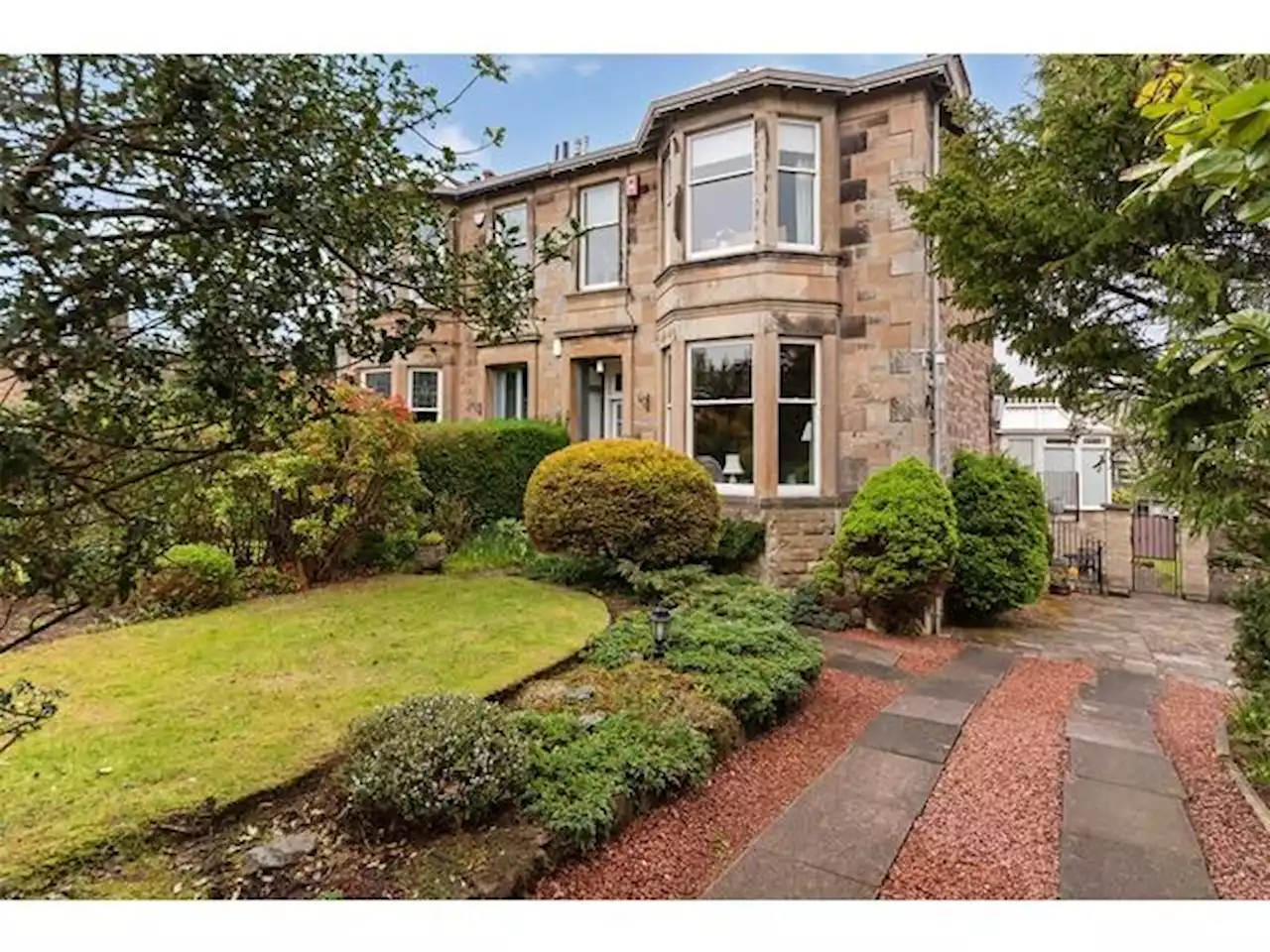 Inside the beautiful Victorian sandstone villa with £440k price tag