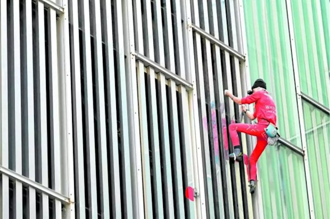 ‘French Spiderman’ takes climate campaign to new heights