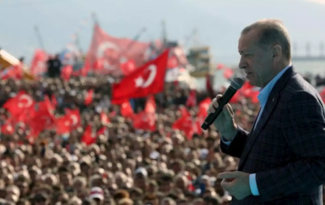 Turkey’s Erdogan doesn’t flinch in fight for political life