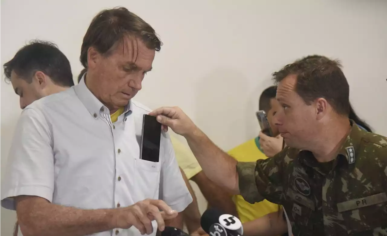 Sombra de Bolsonaro, Mauro Cid estava sempre na cena do crime