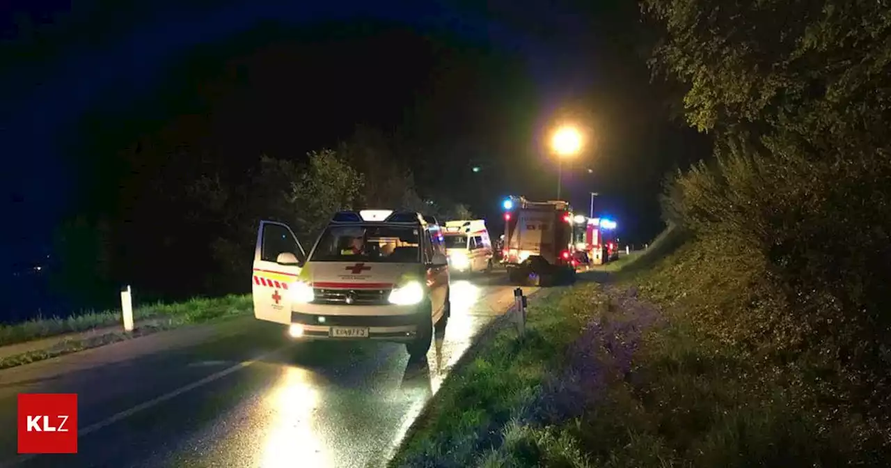 Kärntner verletzt: Schwer betrunkener Lenker wurde aus Straßengraben geborgen