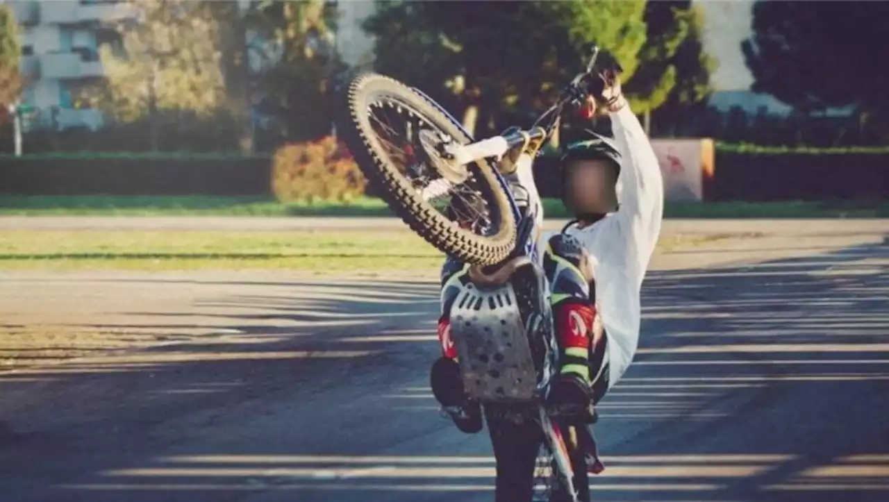 VIDEO. L'un des auteurs du rodéo à moto dans un centre commercial près de Nantes écroué