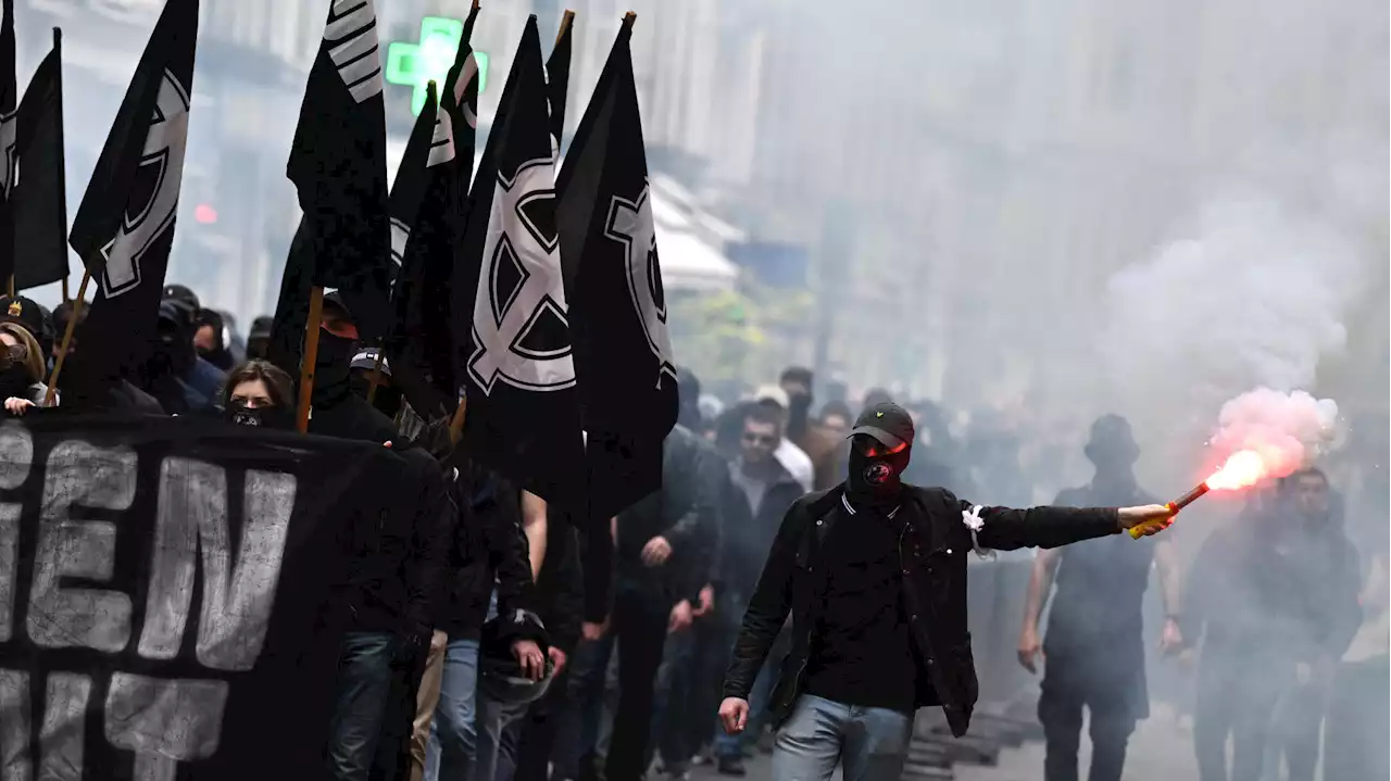 Cette manifestation d’extrême droite en plein Paris révolte la gauche