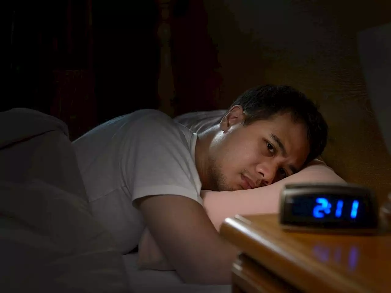 Trouble sleeping? You're not alone. Here's the best science on how to beat insomnia