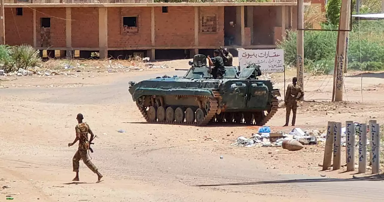 Sudan, infuria la battaglia a Khartoum nonostante colloqui tra esercito e ribelli in Arabia Saudita