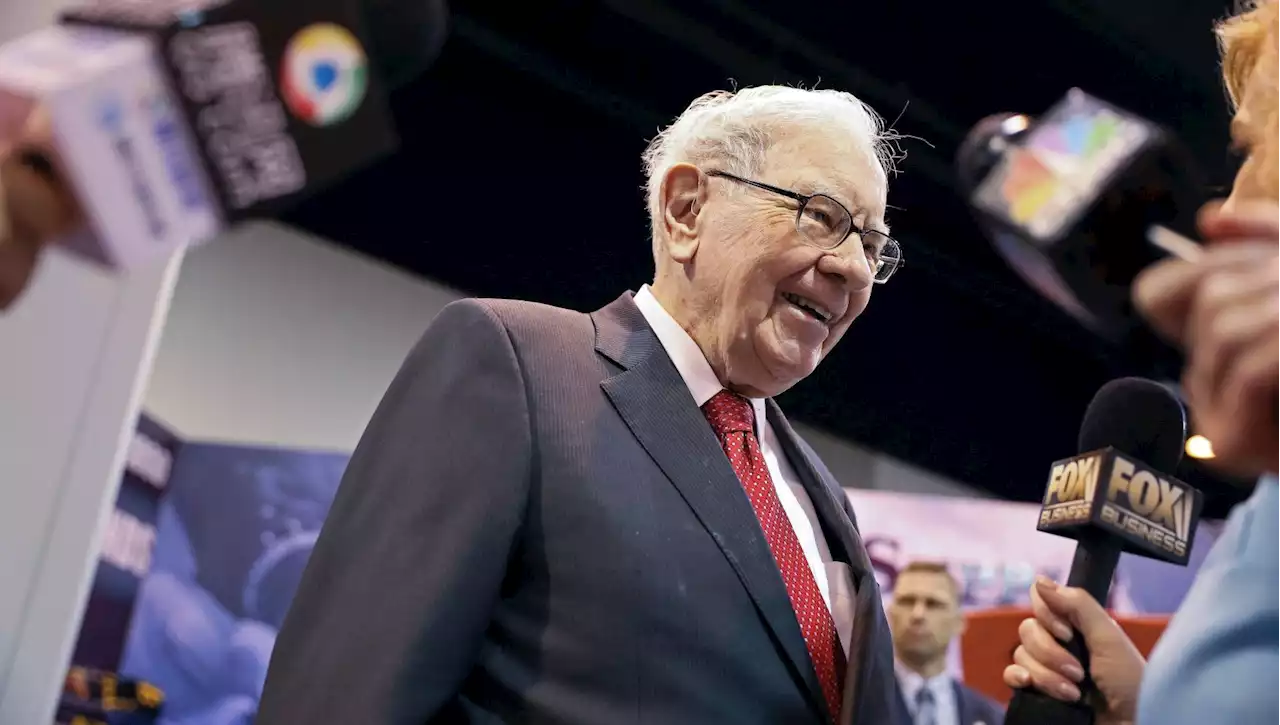 Banche, Buffett contro politici e regolatori Usa: 'Hanno spaventato i risparmiatori'