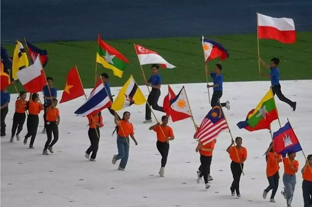 Poland at the SEA Games? Organiser apologises after flag gaffe at opening ceremony