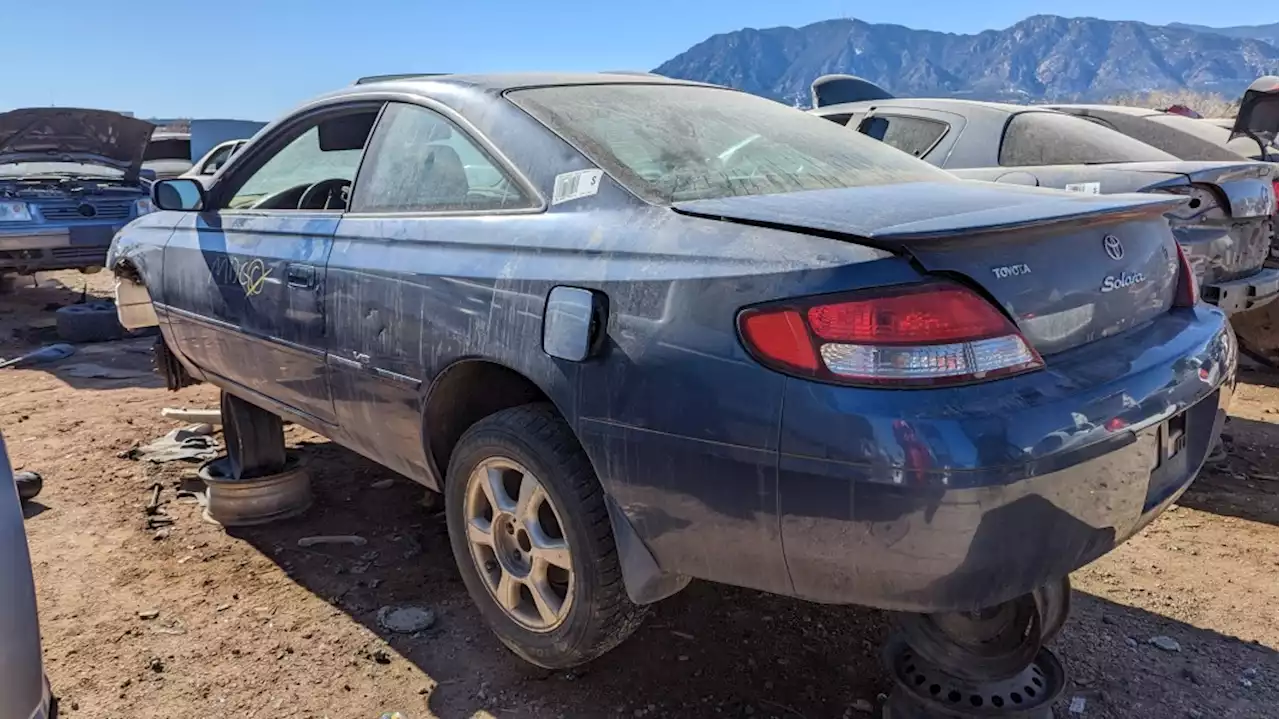 Junkyard Gem: 2000 Toyota Camry Solara SE