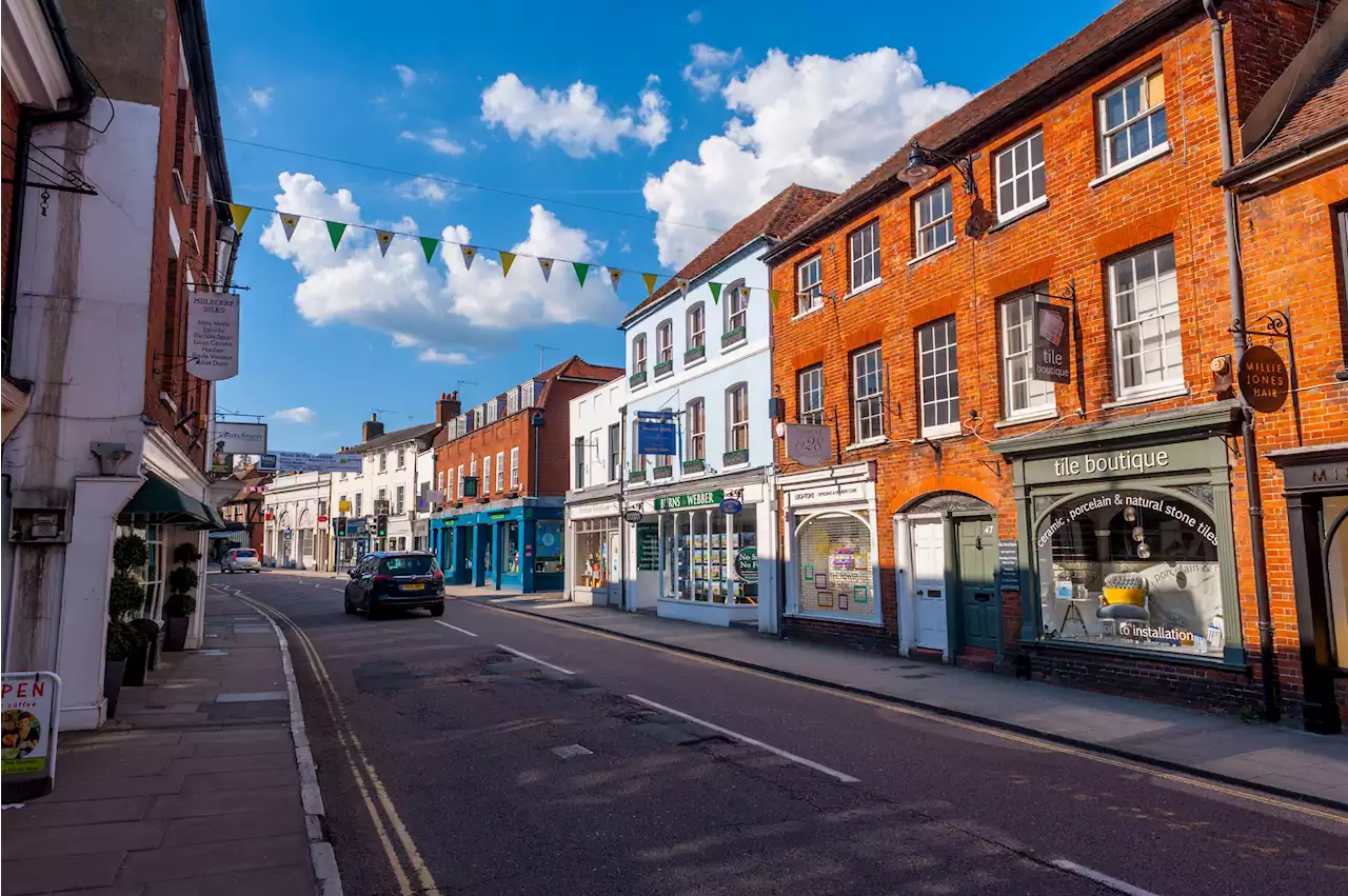 Quaint town near London is home to hidden shop selling discount Zara clothes