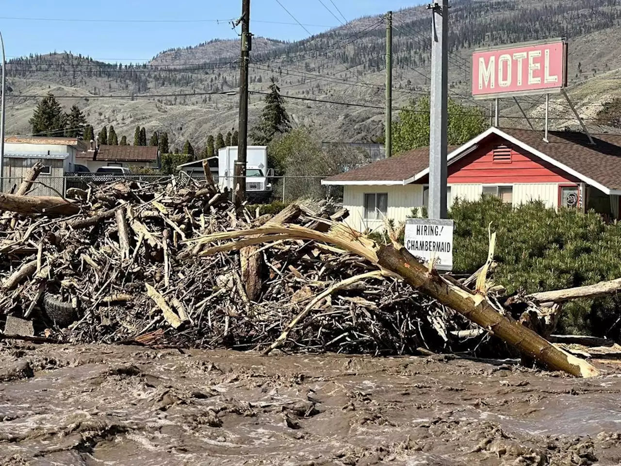 Parts of Grand Forks under evacuation order as floodwaters rise across Interior