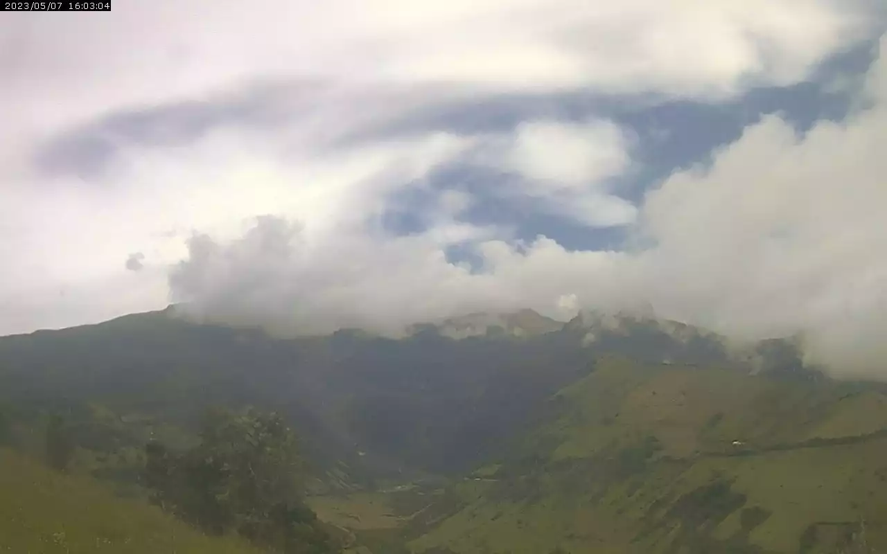 Persisten los sismos en el cráter Arenas del Volcán Nevado del Ruiz, según el SGC