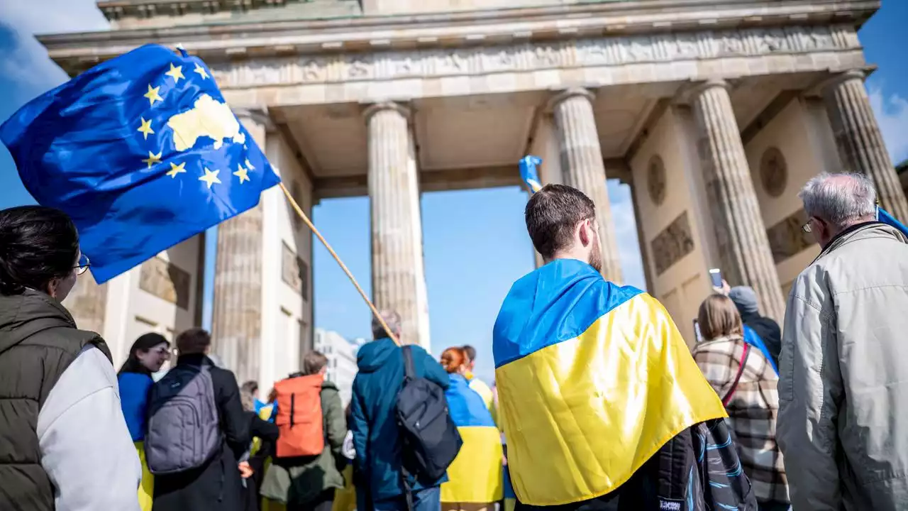 Weltkriegsgedenken in Berlin: Gericht kippt Flaggenverbot