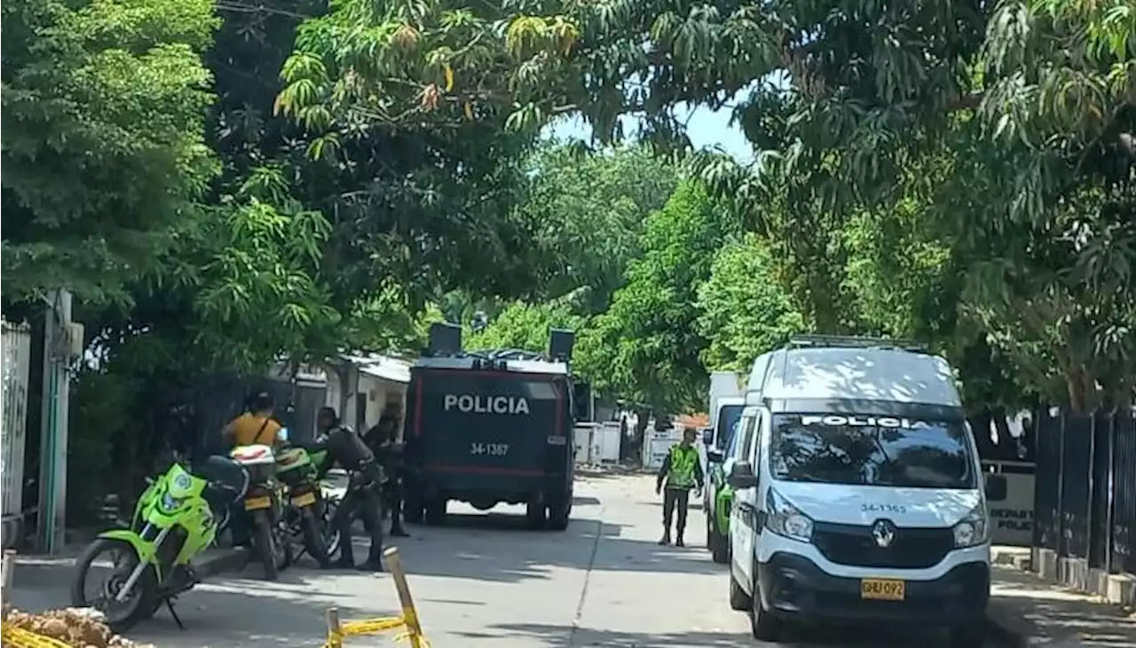 Por traslado de internos se amotinan presos en estación de Policía en Valledupar