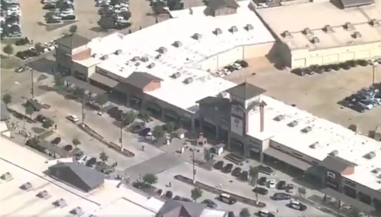 Varios muertos y heridos deja tiroteo en centro comercial en Texas