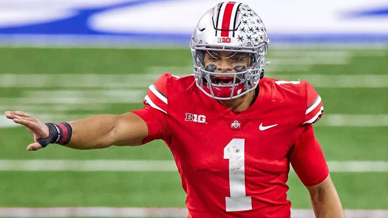 Chicago Bears quarterback Justin Fields graduates from Ohio State University