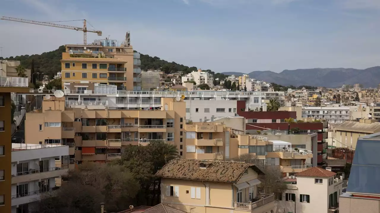 Spain weighs crackdown on golden visa rules for real estate investors