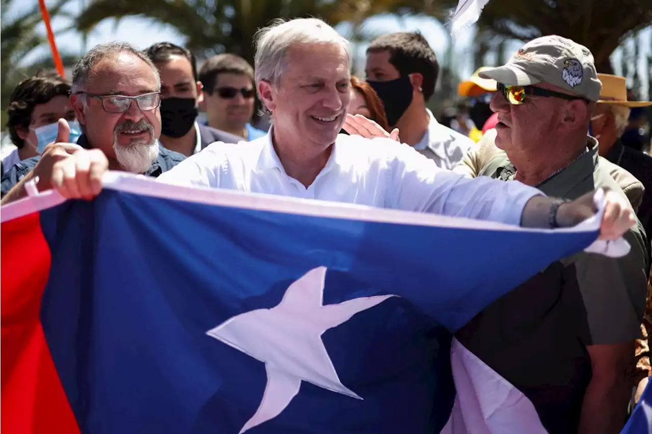 Partidos de direita chilenos obtêm maioria em votação para redigir nova constituição