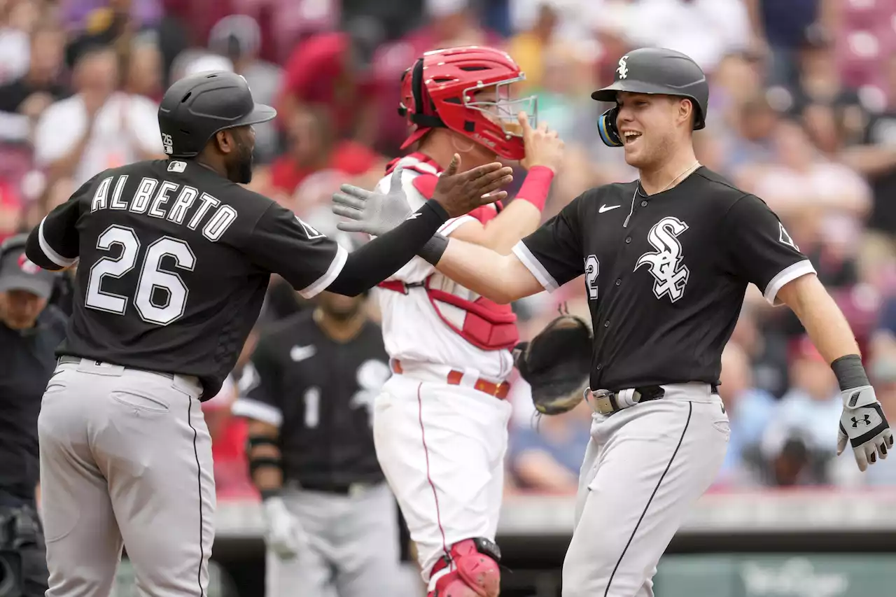 Sunday runday: White Sox score 11 in 2nd, thump Reds 17-4