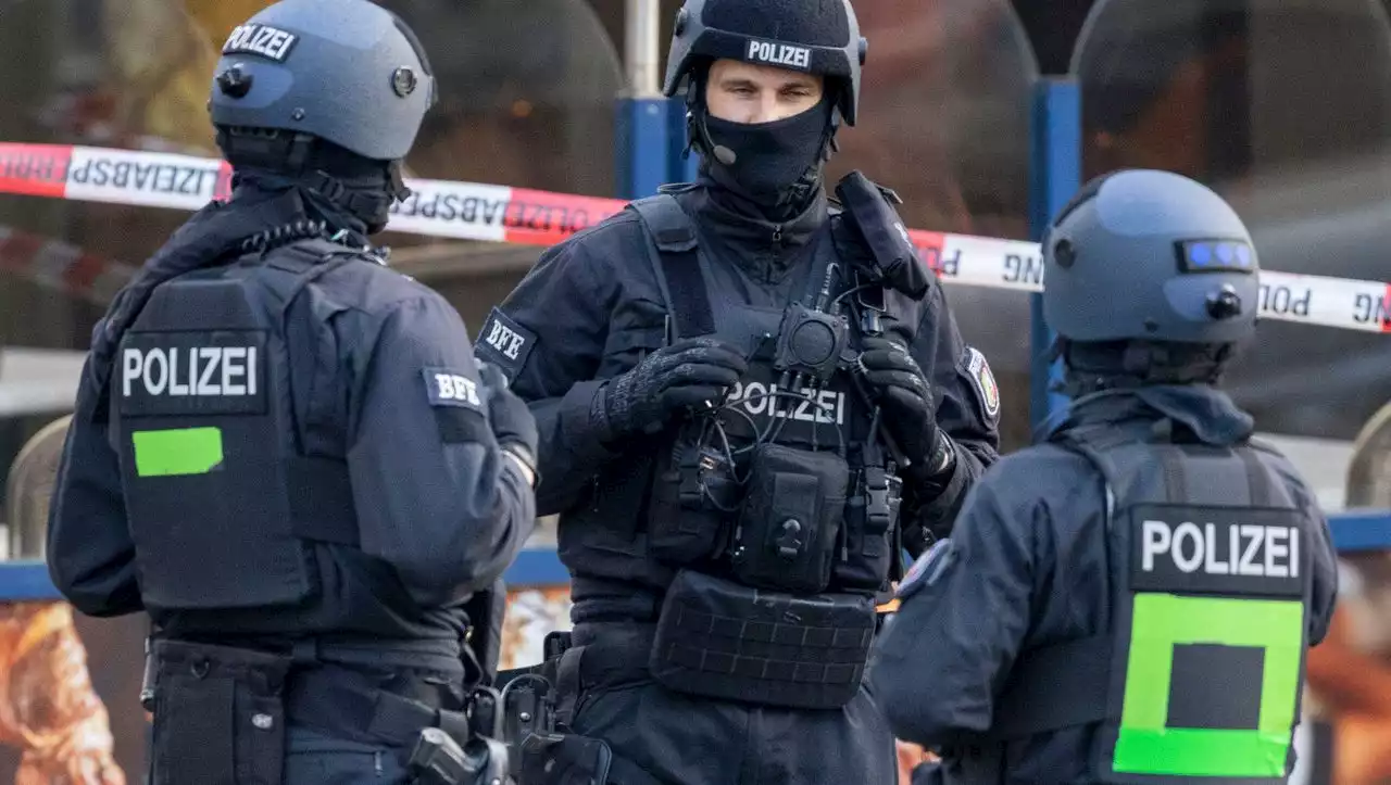 (S+) Messerattacken in Duisburg: Terrorverdächtiger plante womöglich Bombenanschlag