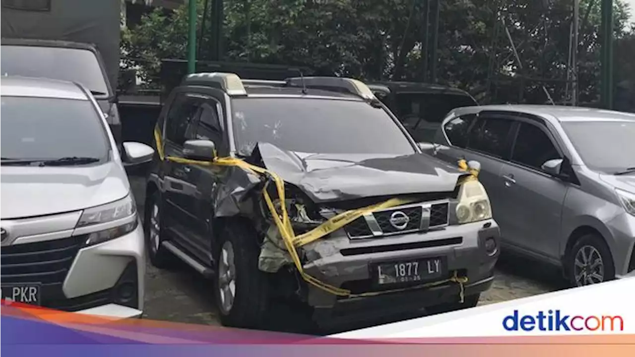 Penampakan Mobil Anggota TNI Penabrak Pasutri hingga Tewas di Bekasi