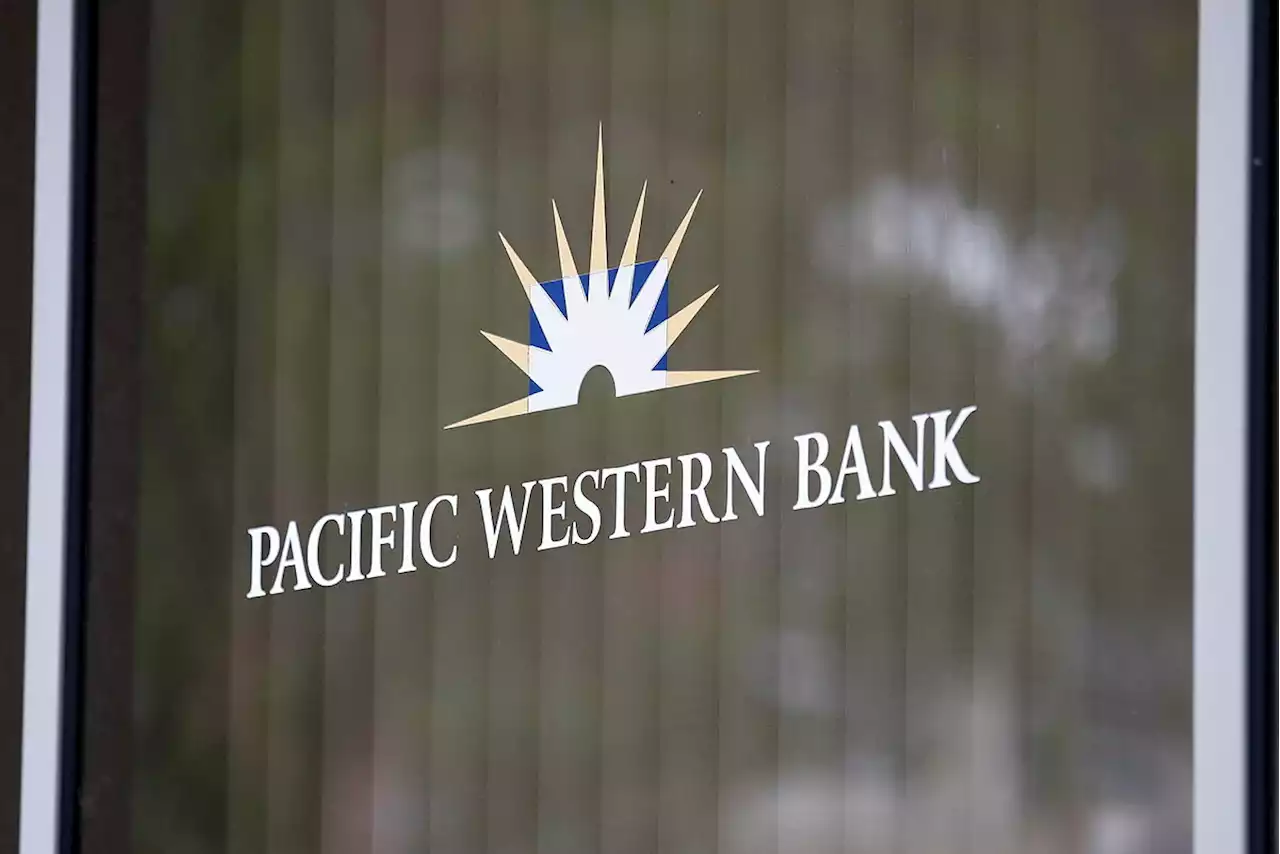 PacWest se dispara en Bolsa tras reducir el dividendo y tira de los bancos regionales