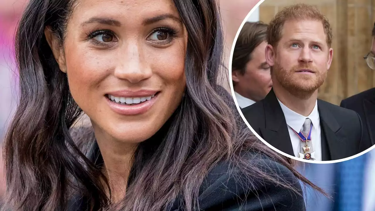 Meghan fastnade på bild – draget under kröningen