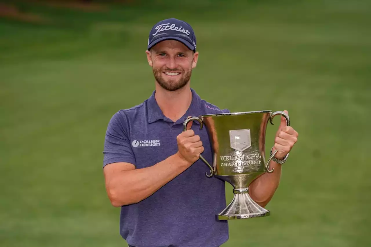 Clark holds off Schauffele for first PGA win at Wells Fargo