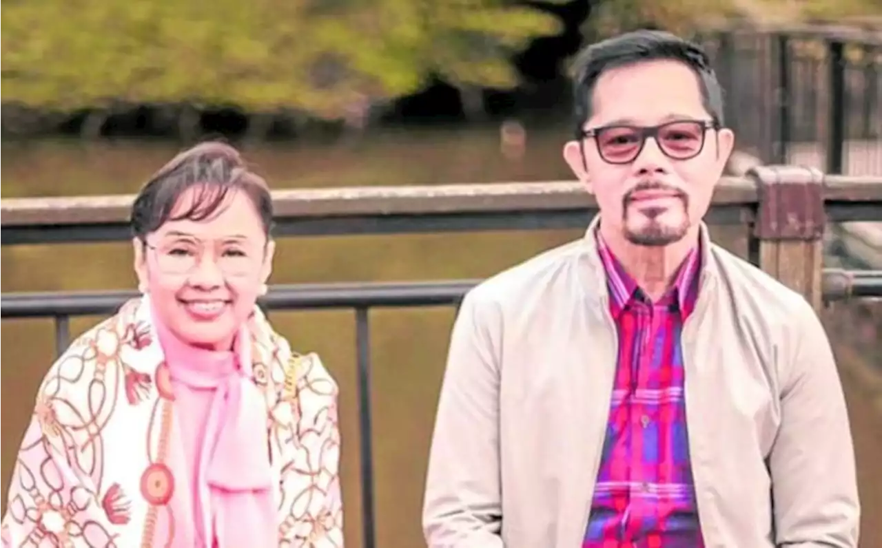 Vilma leaves a little mystery; Boyet keeps things romantic