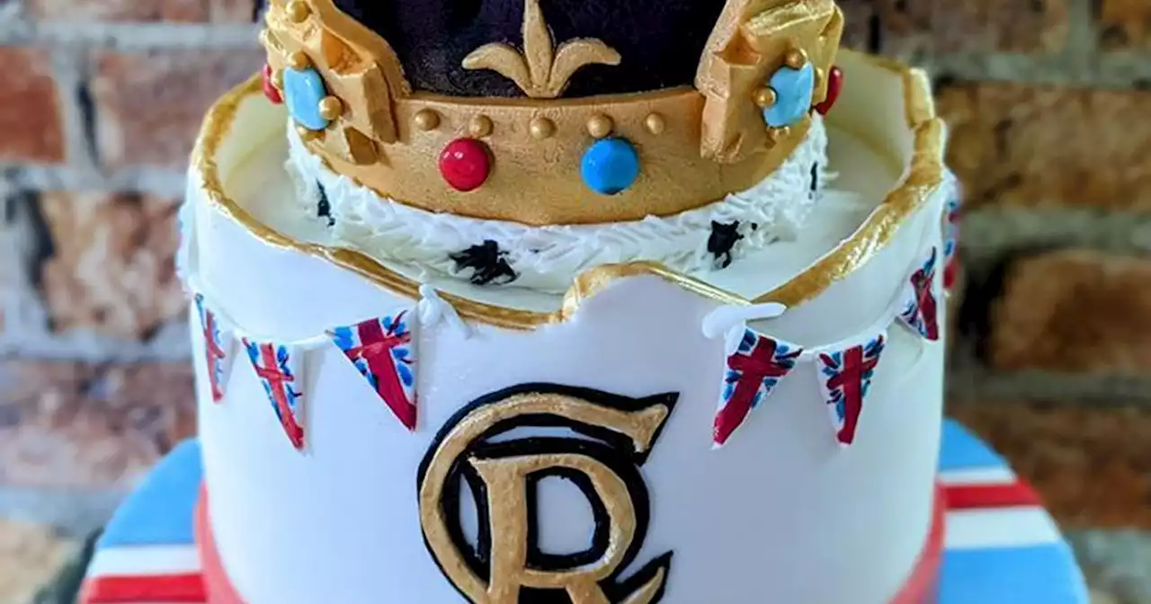 Baker's bespoke Coronation cake that took 15 hours to make