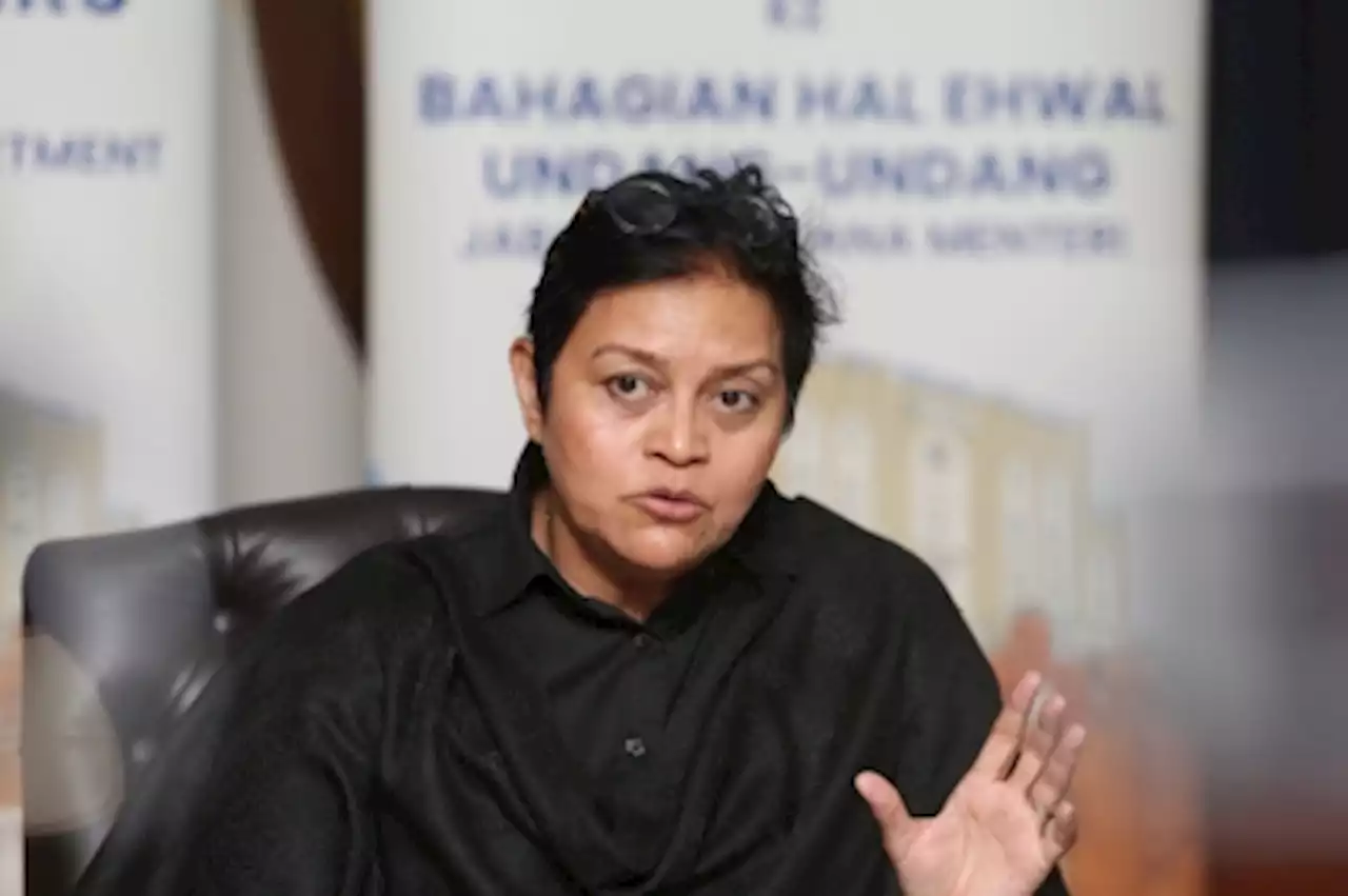 Azalina: Ombudsman Malaysia Bill to be tabled in October