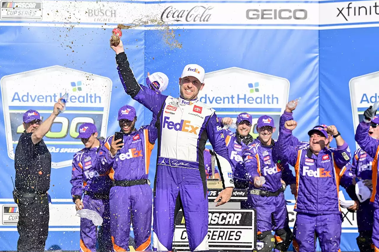 Hamlin wins, Larson wrecks in thrilling Kansas Cup finish