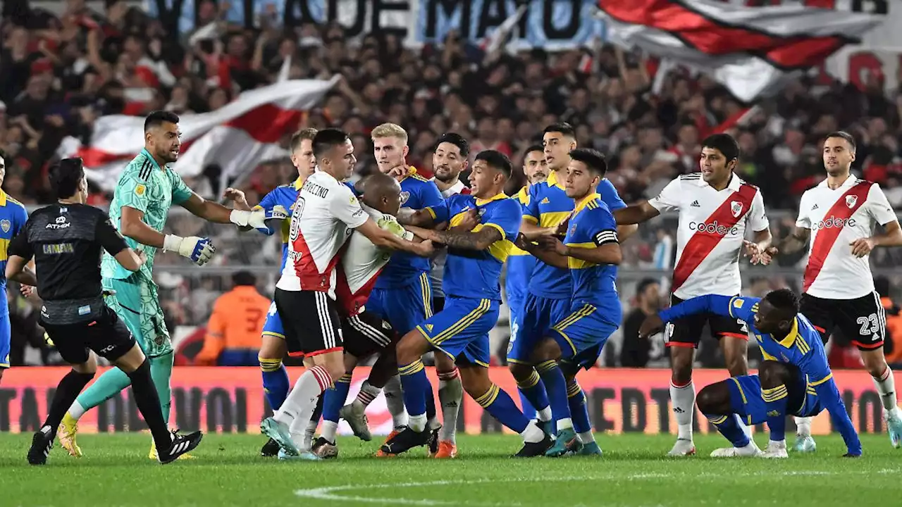 Argentiniens wichtigstes Derby endet mit sieben Roten Karten