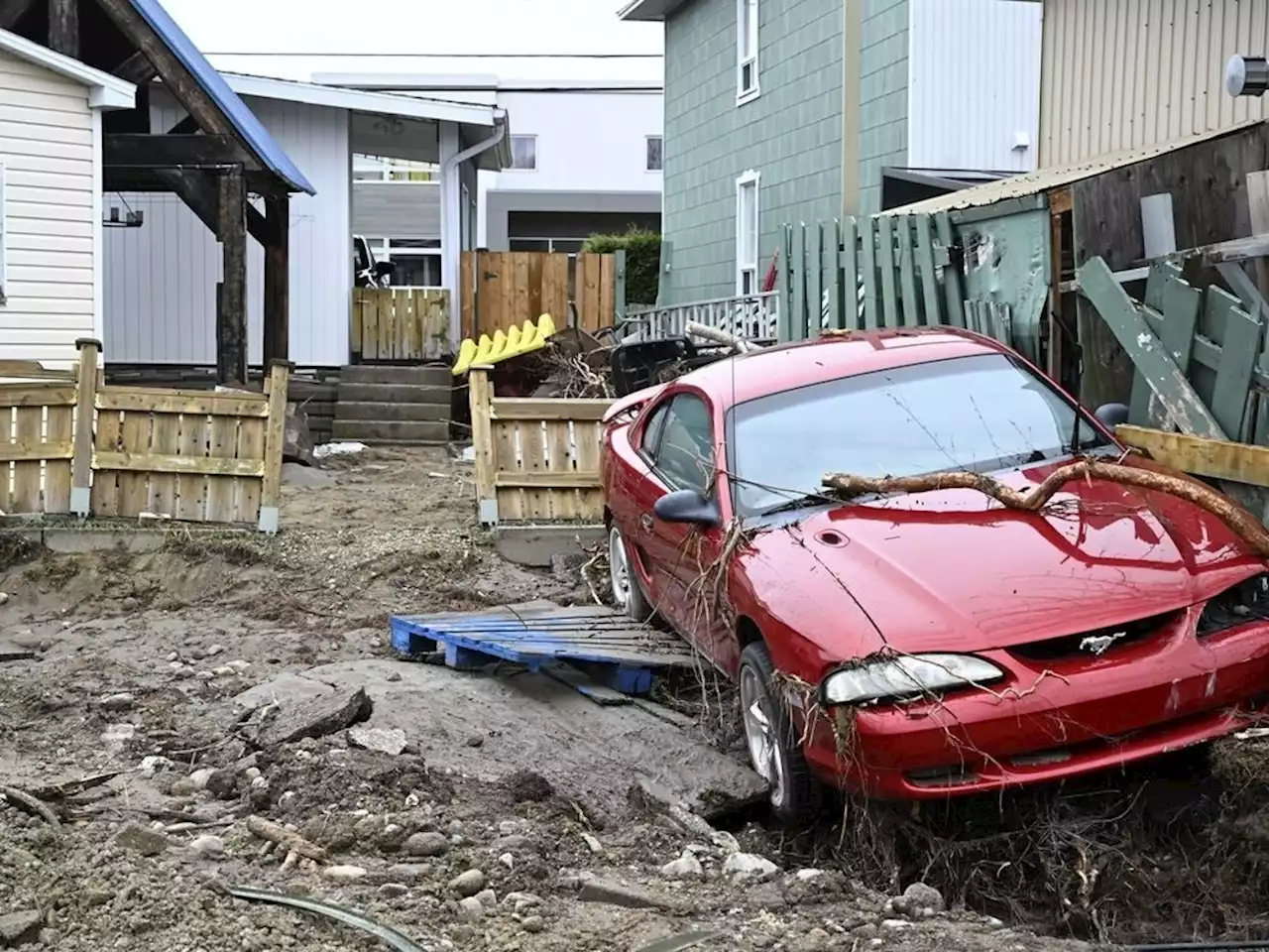 Waters receding in Quebec, but officials warn spring flood season not over