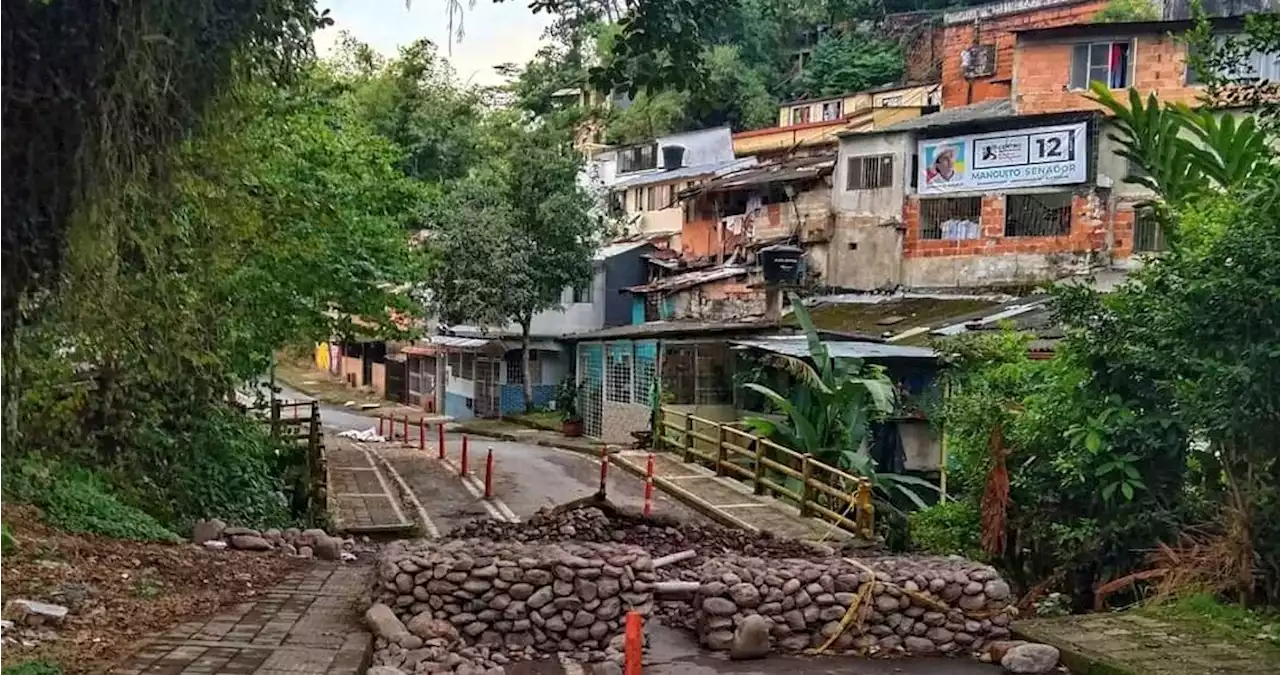 Dos años después y el puente sigue quebrado: comunidad se queja por falta de intervención - Pulzo