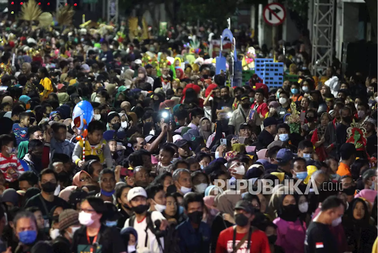 Pemkot Surabaya Minta Maaf Soal Warga tak Bisa Masuk Lokasi Rujak Uleg |Republika Online