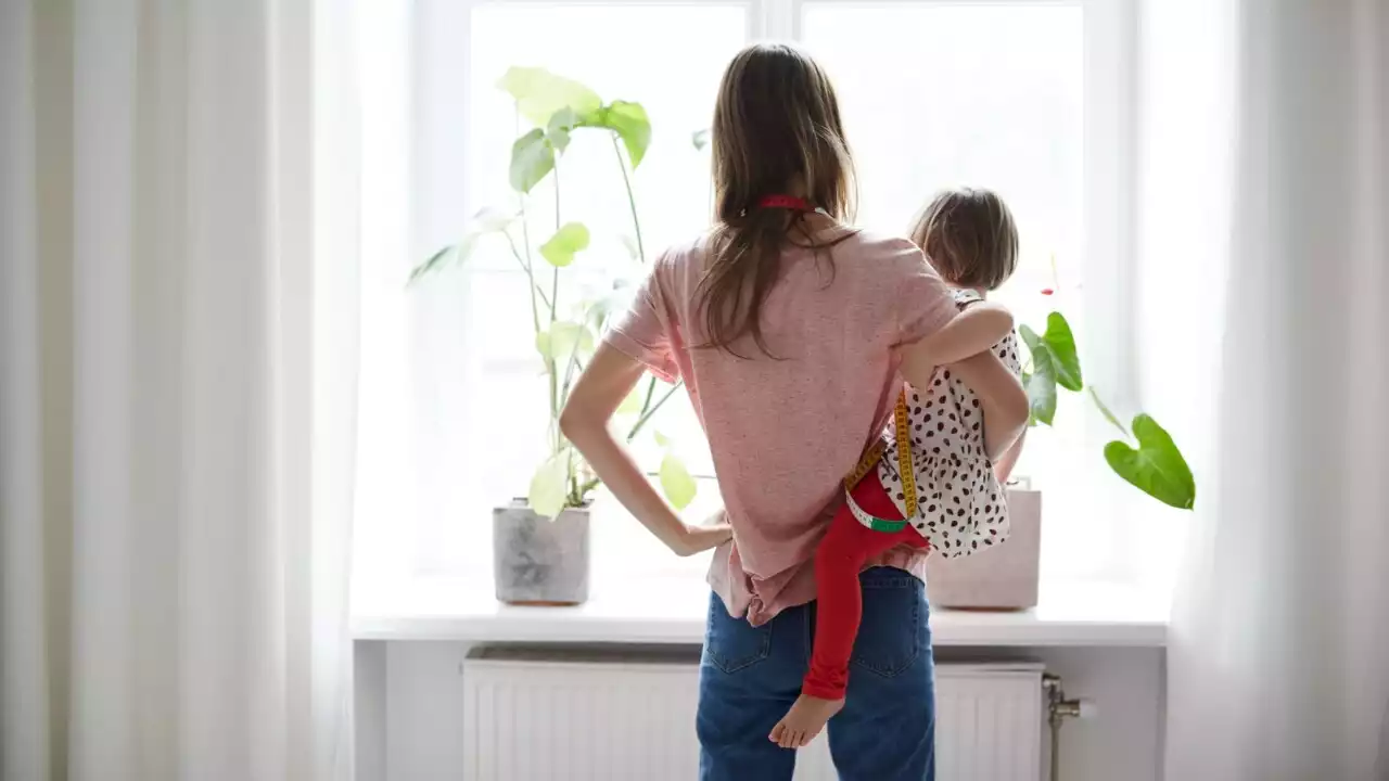 Single parent payment support extended