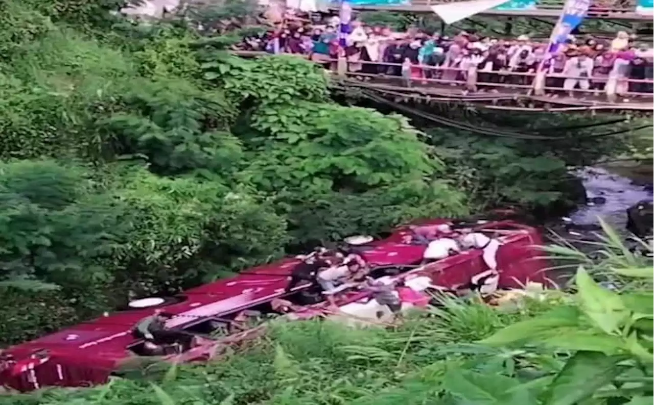 Wali Kota Tangsel Ungkap Fakta Bus Terguling di Guci Tegal dan Pengakuan Sopir