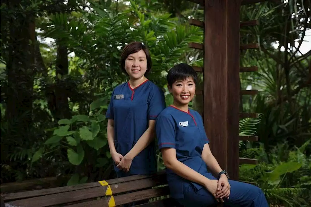 Two off-duty nurses give emergency help at Changi Airport and during SIA flight