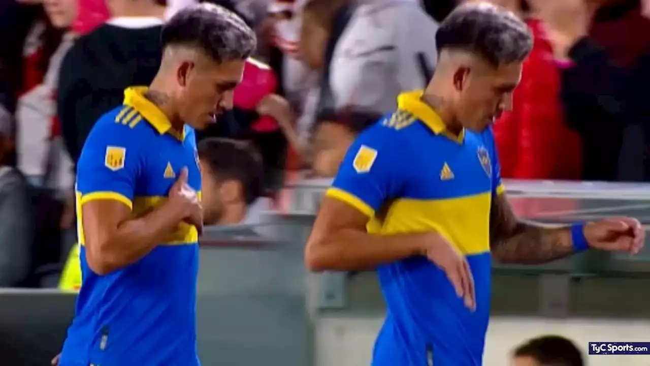 (VIDEO) El POLÉMICO GESTO de Luis Vázquez en el Monumental: se frotó el pecho tras salir en Boca vs. River - TyC Sports