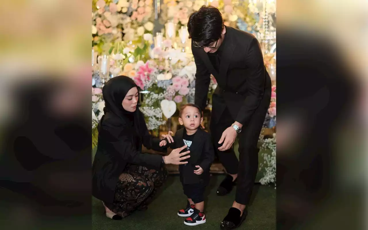 Baby L Tampan Mirip Rizky Billar, Video Candid Nguap Saat Kondangan Gemes Abis