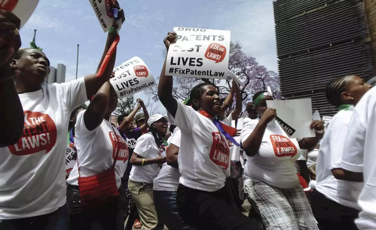 South Africans Await Go Ahead to Get ARVs Without Doctor's Script