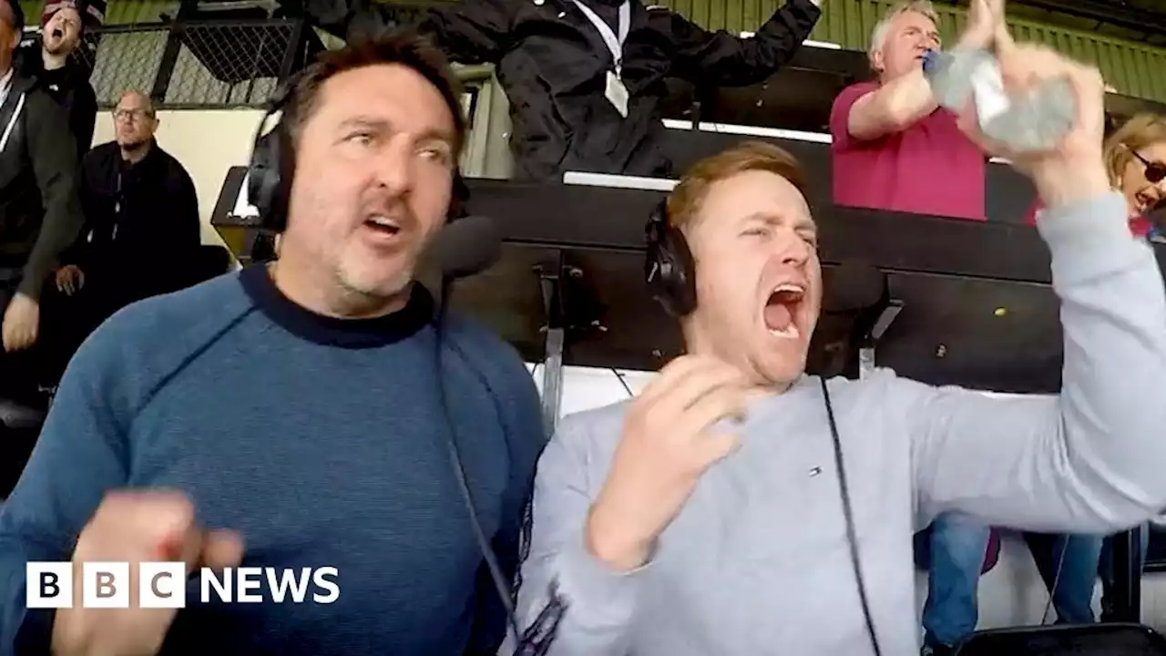 Pundits' dramatic match reaction is social media hit