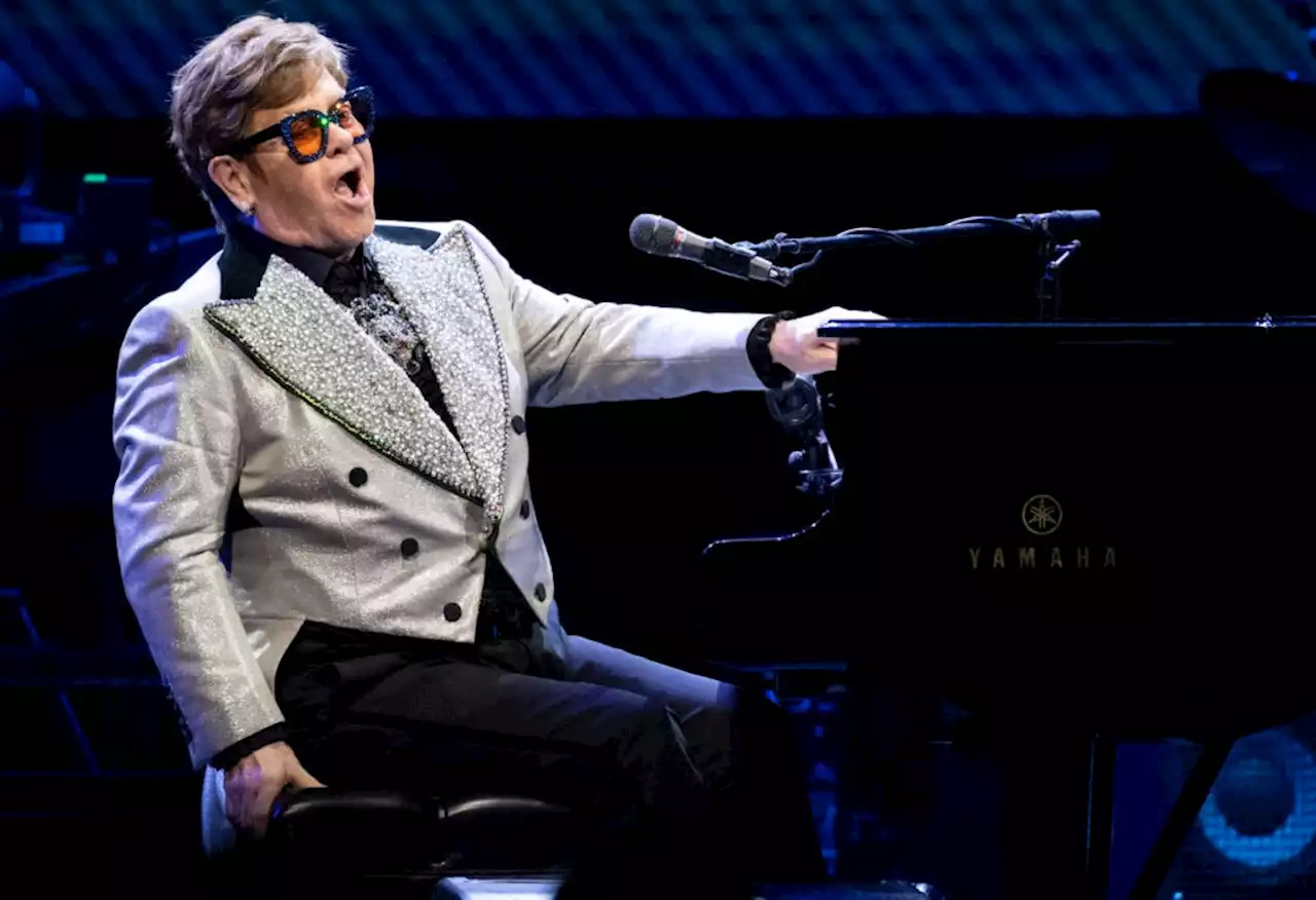 Elton John begeistert bei Berlin-Konzert